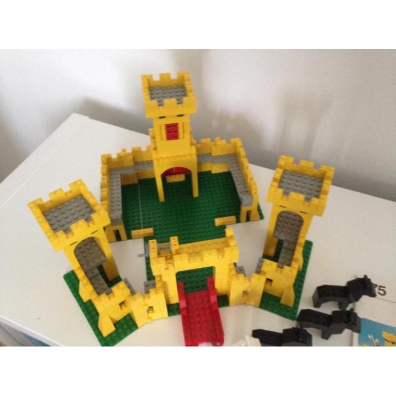 LEGO kasteel 375 geel ridder set vintage