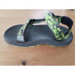 Prachtige Teva's sandalen waterschoenen 29 - 30