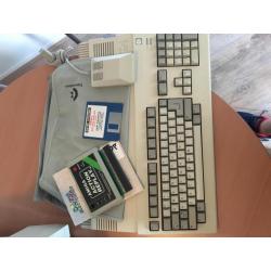 Commodore Amiga 500, Amiga 1200, Scherm 1084s