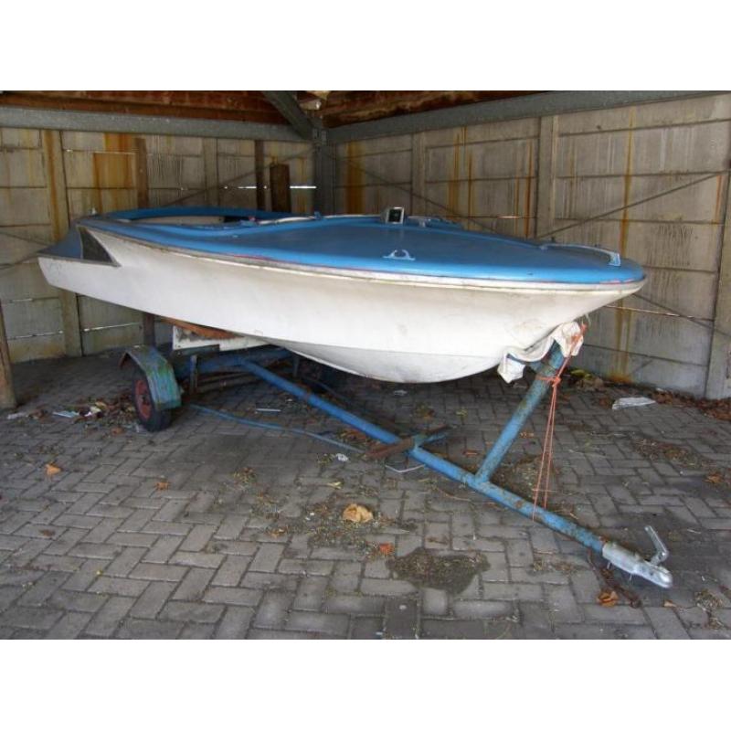 American ski boat met trailer opknapper