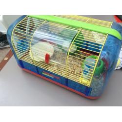 Hamster met kooi en toebehoren