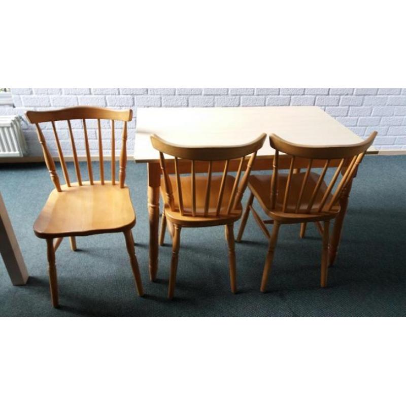 Te koop, horeca tafels en stoelen