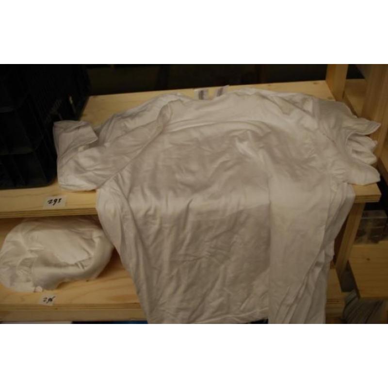 ca. 14 t shirt wit, diverse maten