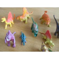 Partij dinosaurus figuren 21 stuks