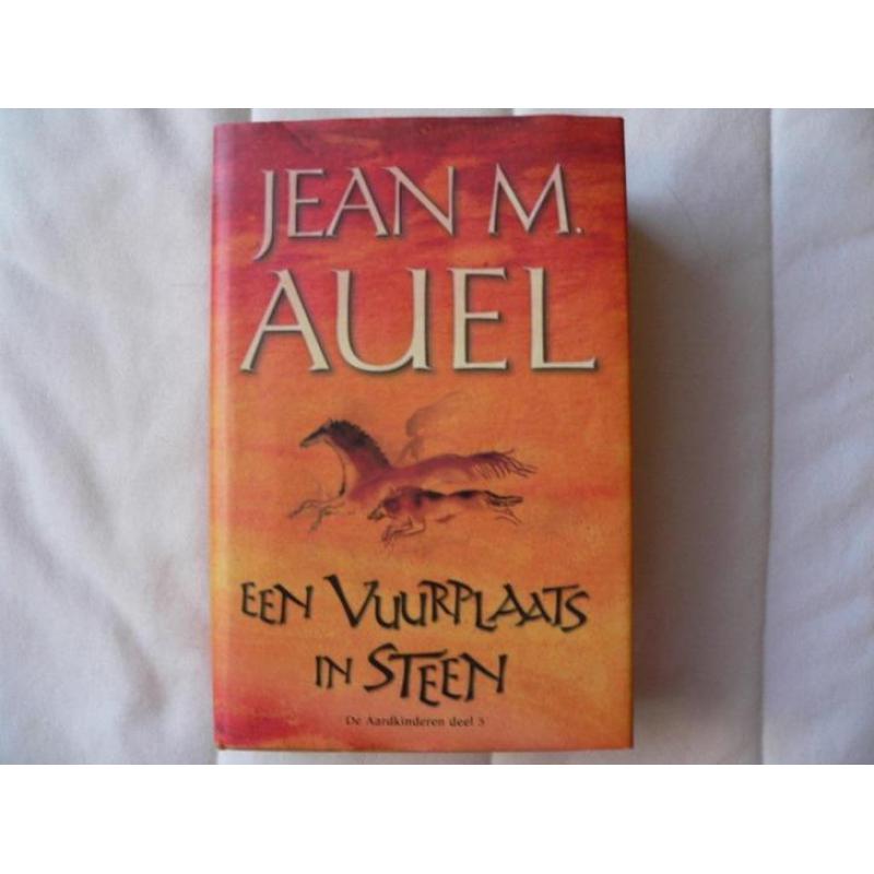 Jean M. Auel - Een vuurplaats in steen deel 5 van de aardkin