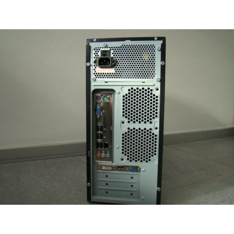 Multimedia PC met Intel Core i3-2100/6 Gb/500 Gb