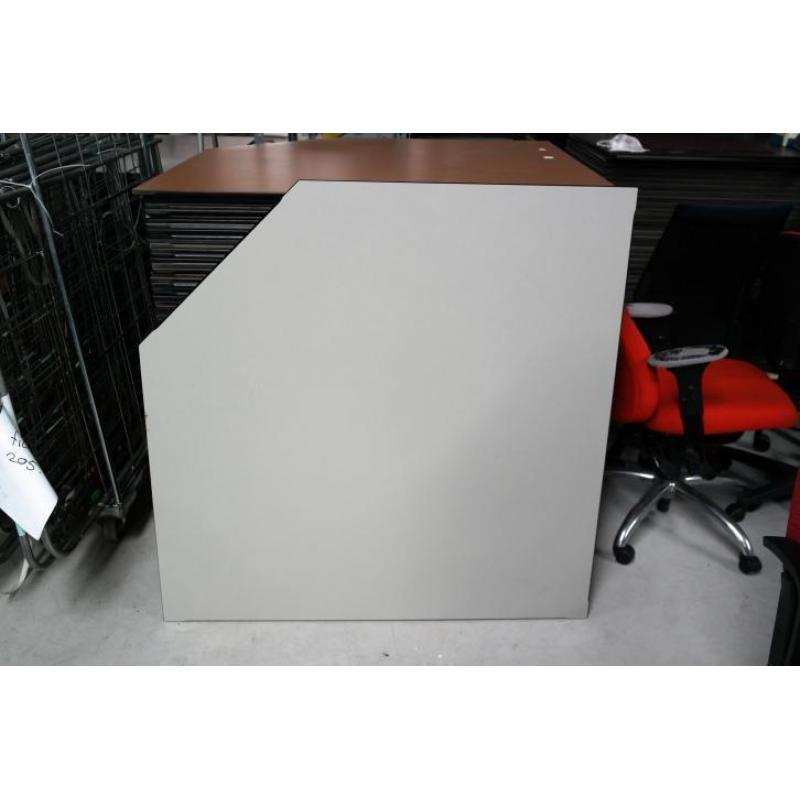TRESPA platen schuine punt 120x120 (recht stuk 80x120) €15,-