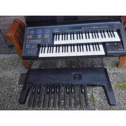 Yamaha Electone HS-4 Synthesizer