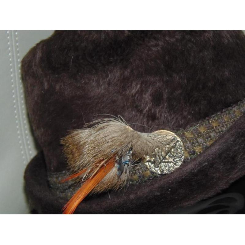 Vintage bruin vilt mohair hoedje fazantveren jaren 30