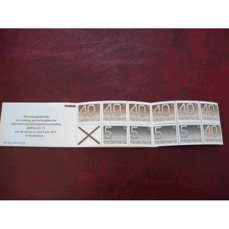 PB23B postfris postzegelboekje met telblok.