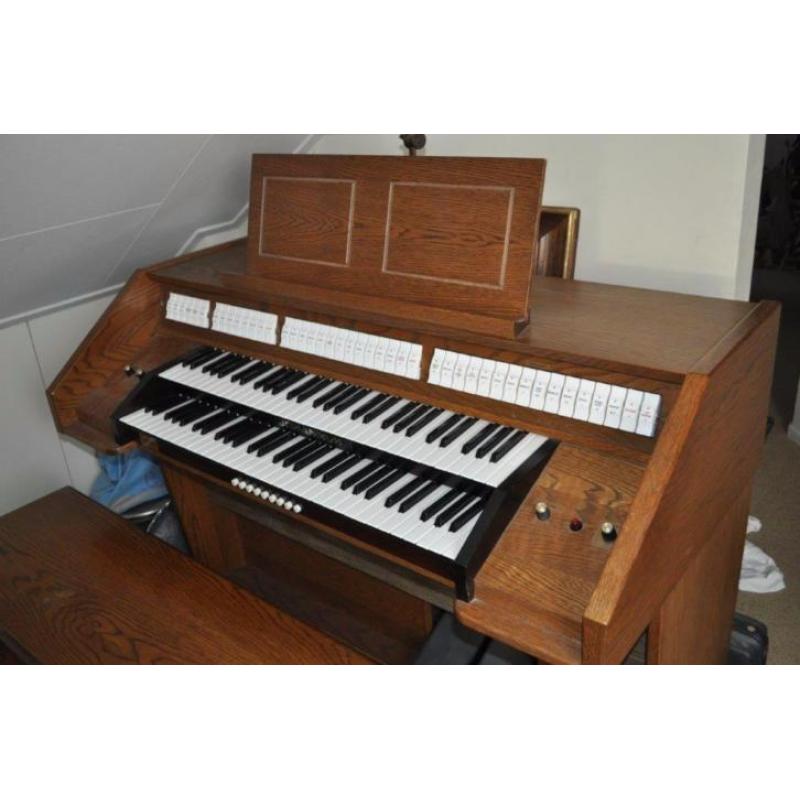 Johannus Opus 1200 orgel met 46 stemmen en pedaal