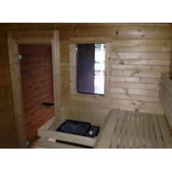 Gebruikte Finse sauna 6 pers met buitendouche.