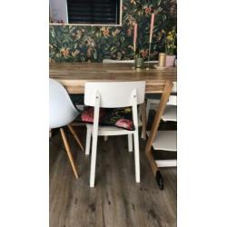 Ikea eetkamer stoelen (2 stuks) wit scandinavisch design