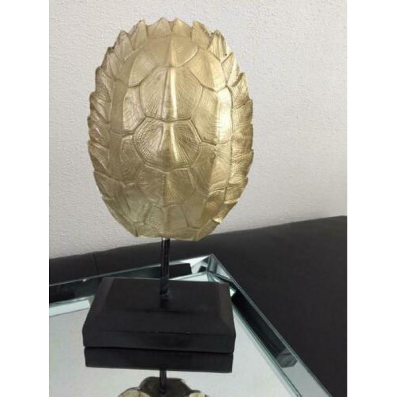 Schildpad schild op statief eric kuster style goudkleurig