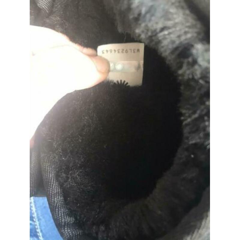 Orginele uggs maat 40 4 keer gedragen