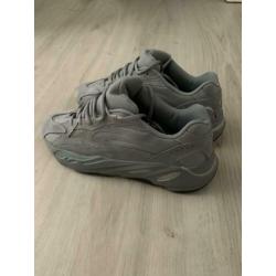 Adidas Yeezy Boost 700 V2 ‘Hospital Blue’ (origineel) 46