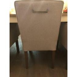 6 eetkamerstoelen (4 met armleuning 2 zonder armleuning)