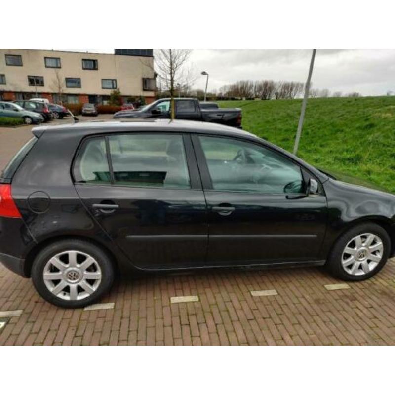 Volkswagen Golf 2.0 TDI | ELEK. RAMEN+SPIEGELS | 5-Deurs