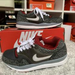 Nike Air Safari LE maat41