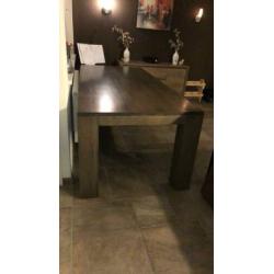 Stevige Eetkamertafel voor 6 personen