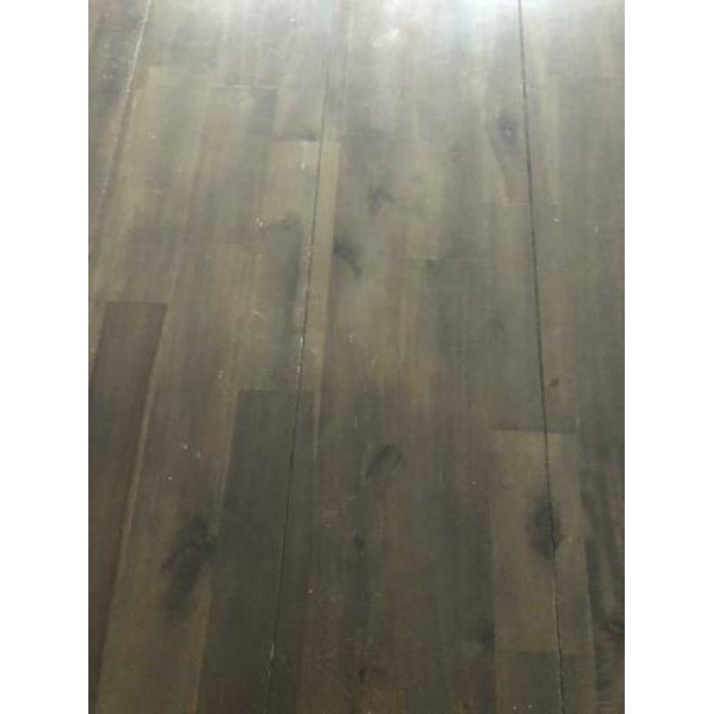 Dressoir, eettafel en salontafel