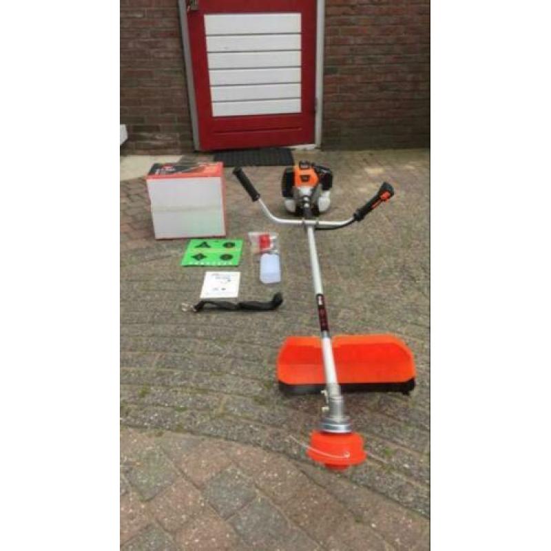 Nieuwe bosmaaier van powertech