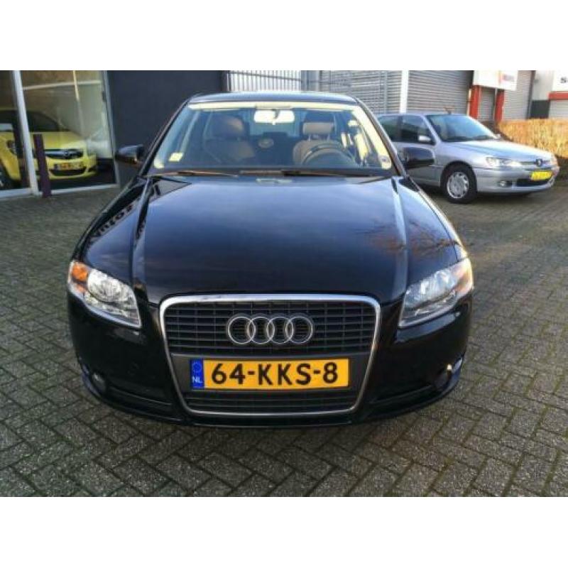 Audi A4 Avant 1.8 Turbo / AUTOMAAT / NIEUW MODELJAAR / APK N