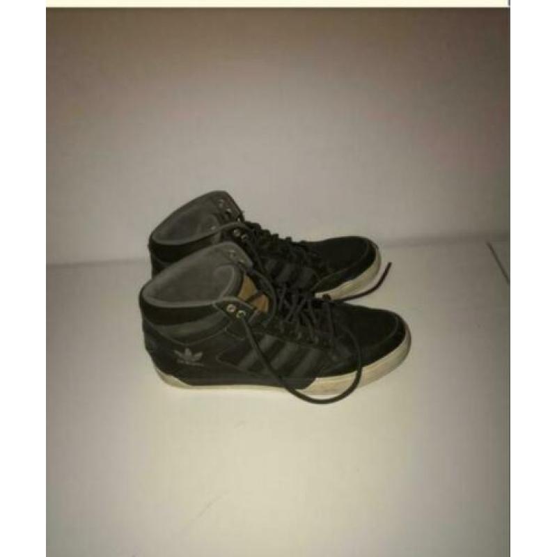 Groene Adidas schoenen mannen/vrouwen. Maat 41,5 ECHT LEER!