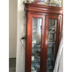 Kersenhouten vitrinekast vitrine kast 2 deuren