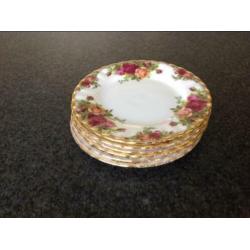 Complete set Royal Albert servies (Old Country Roses lijn)