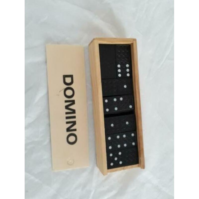 TE koop aangeboden mooi .domino spel doe gepast bod.