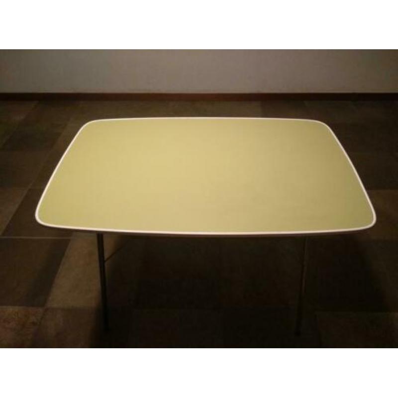 Inklapbare camping / party tafel