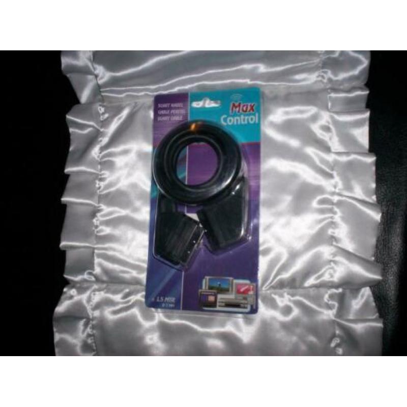 Nieuw Scart Kabel.