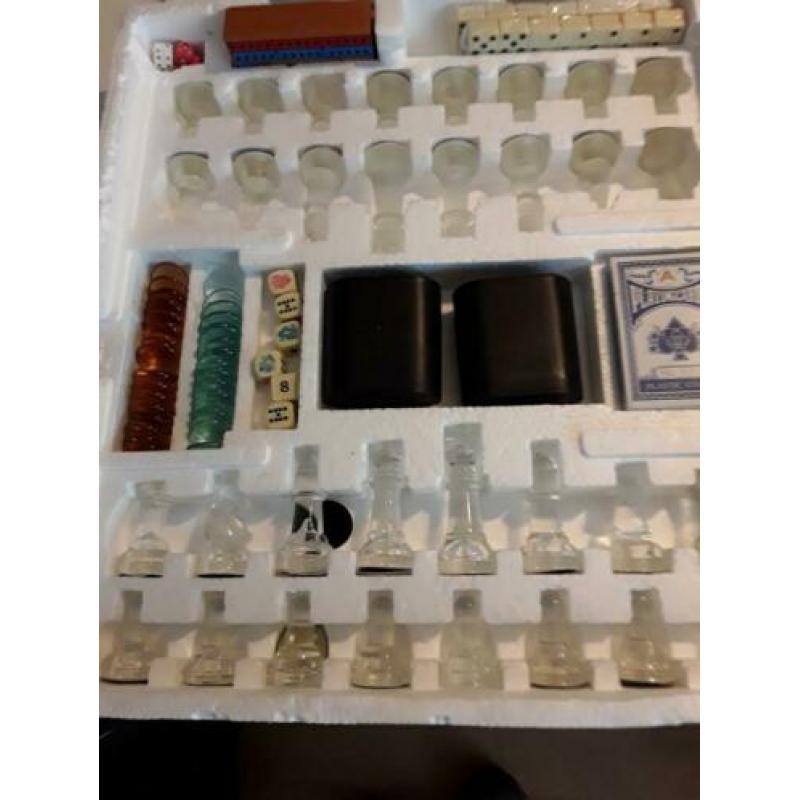 7 delig glazen spel nieuw 5 euro