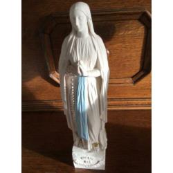 Maria beeld Notre Dame Lourdes