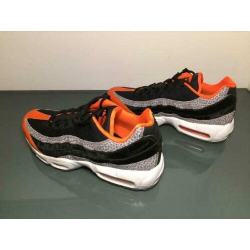 Nieuwe Nike Air Max 95 Black Granite, maat 45, AV7014-002.