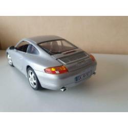 mooie porsche 1.18 auto