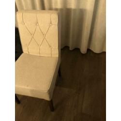 6 eetkamerstoelen (4 met armleuning 2 zonder armleuning)