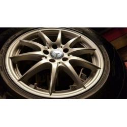 Winterbanden Mercedes Benz M Klasse ML Velgen 235-65-17 TPMS