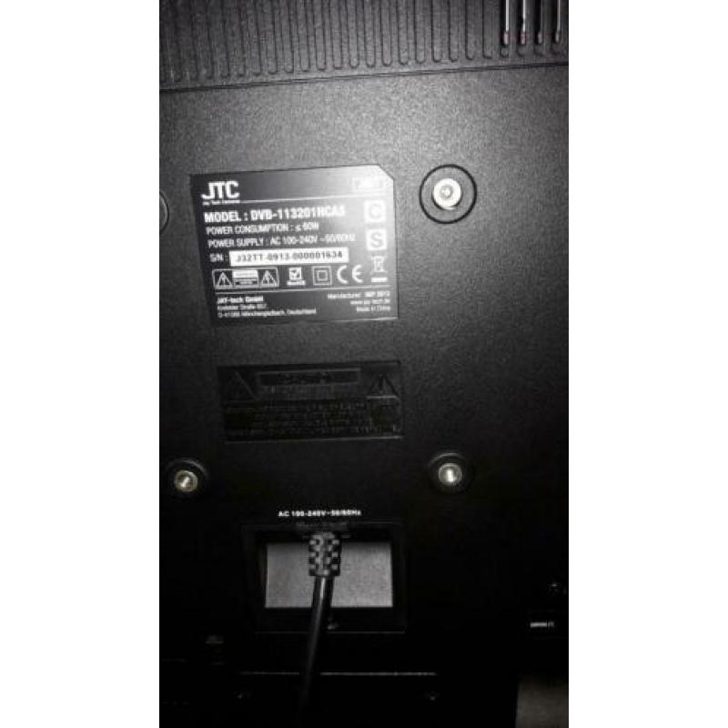 led TV JTC 32 TT inclusief TECSTAR geluidsbox voor eronder