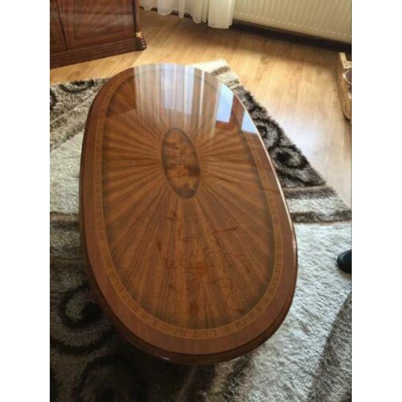 Hoogglans notenhout meubels en bed