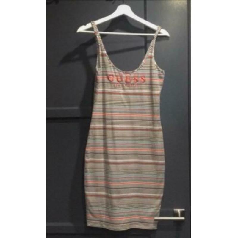 Strakke (korte) Guess jurk