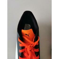 Puma voetbal schoenen met noppen (kinderen)