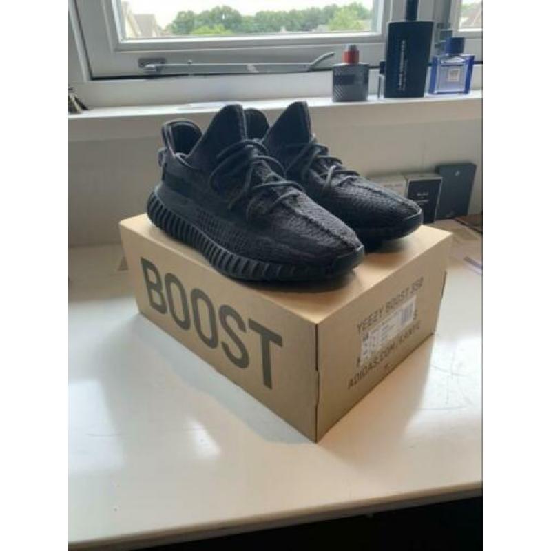 Yeezy boost 350 v2 black maat 43 1/3