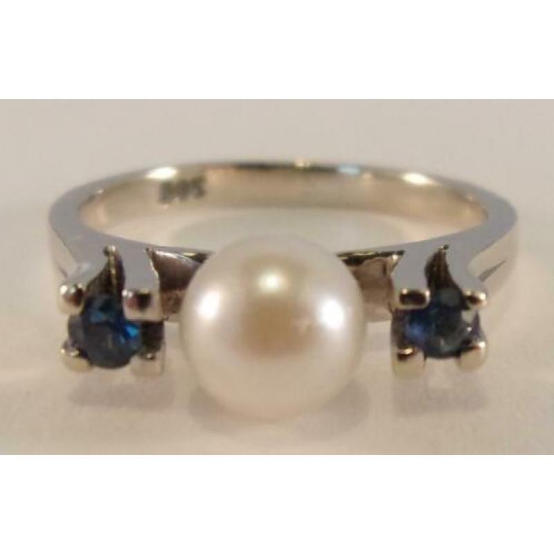 Prachtige gouden ring met Akoya Parel en Saffieren 14 karaat