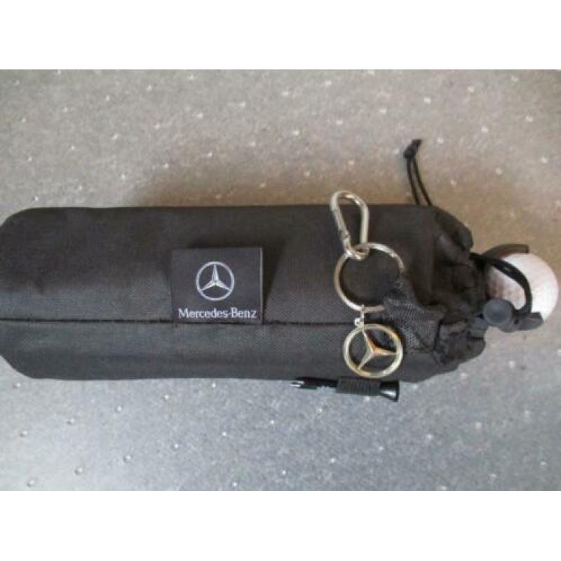 Mercedes-Benz: drinkfles met golfattributen