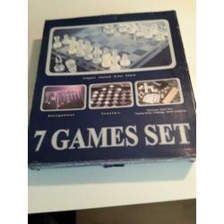 7 delig glazen spel nieuw 5 euro
