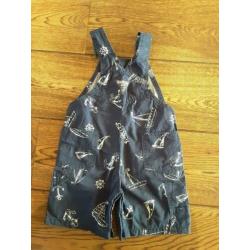 Oshkosh tuinbroek maat 24 maanden 80 86 blauw met bootjes