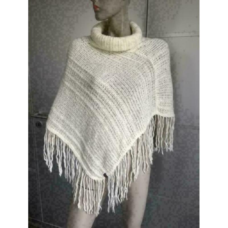 786 Nielsson beige poncho vest vestje trui Maat S/M=36/38/40