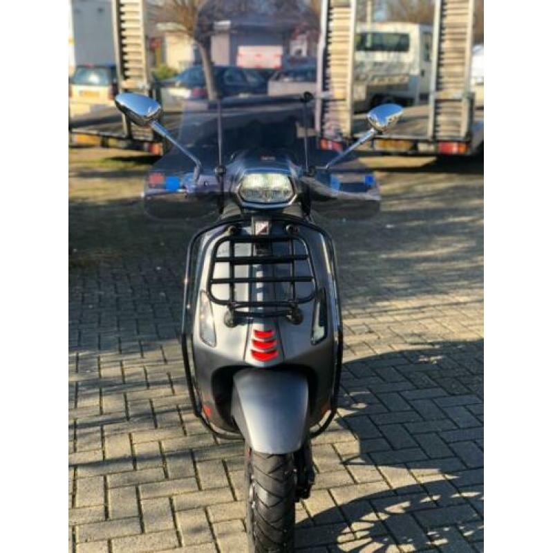 Vespa Sprint 2019